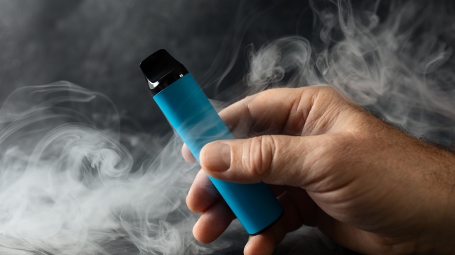 safety considerations when traveling with disposable vapes