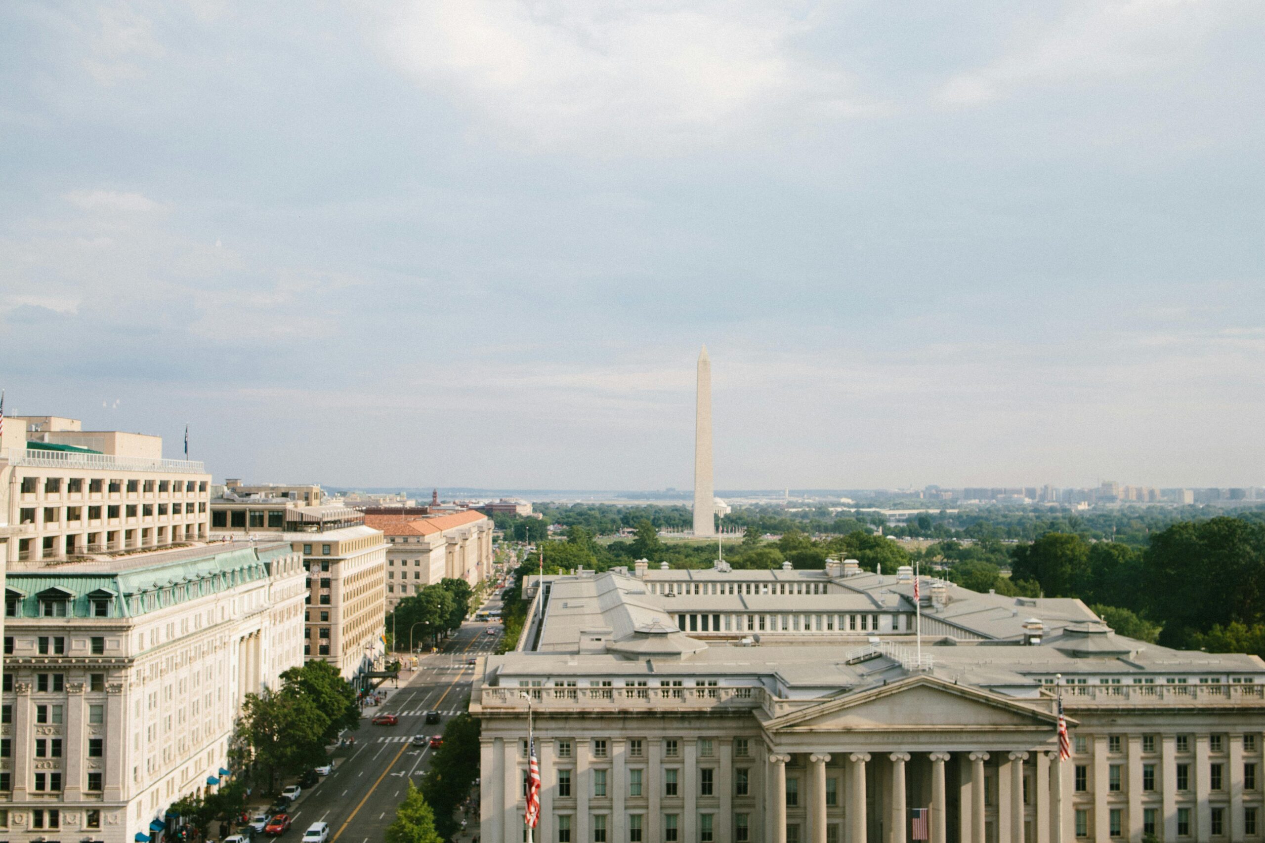 scenic picture of washington dc from a guides point of view.